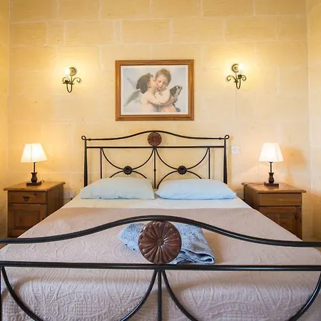Sunset - Farmhouse With Large Private Pool In Island Of Gozo Hébergement de vacances In-Nadur